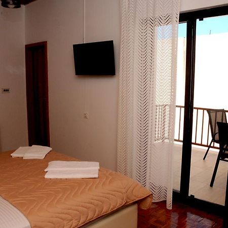 Guest House Smajlaga Ούλτσιν Εξωτερικό φωτογραφία