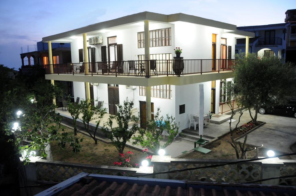 Guest House Smajlaga Ούλτσιν Εξωτερικό φωτογραφία