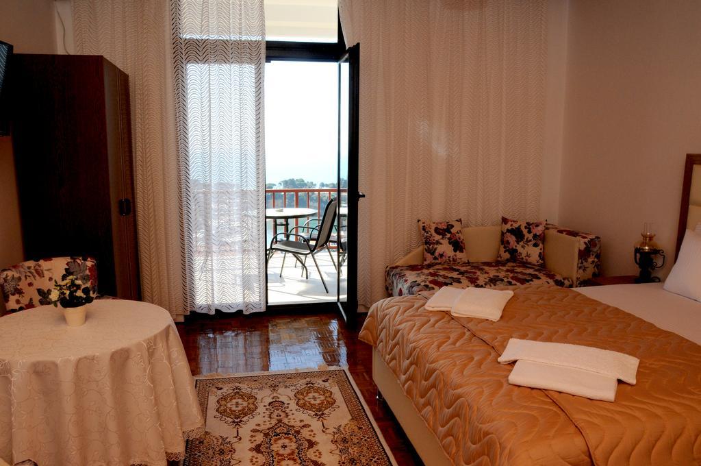 Guest House Smajlaga Ούλτσιν Εξωτερικό φωτογραφία