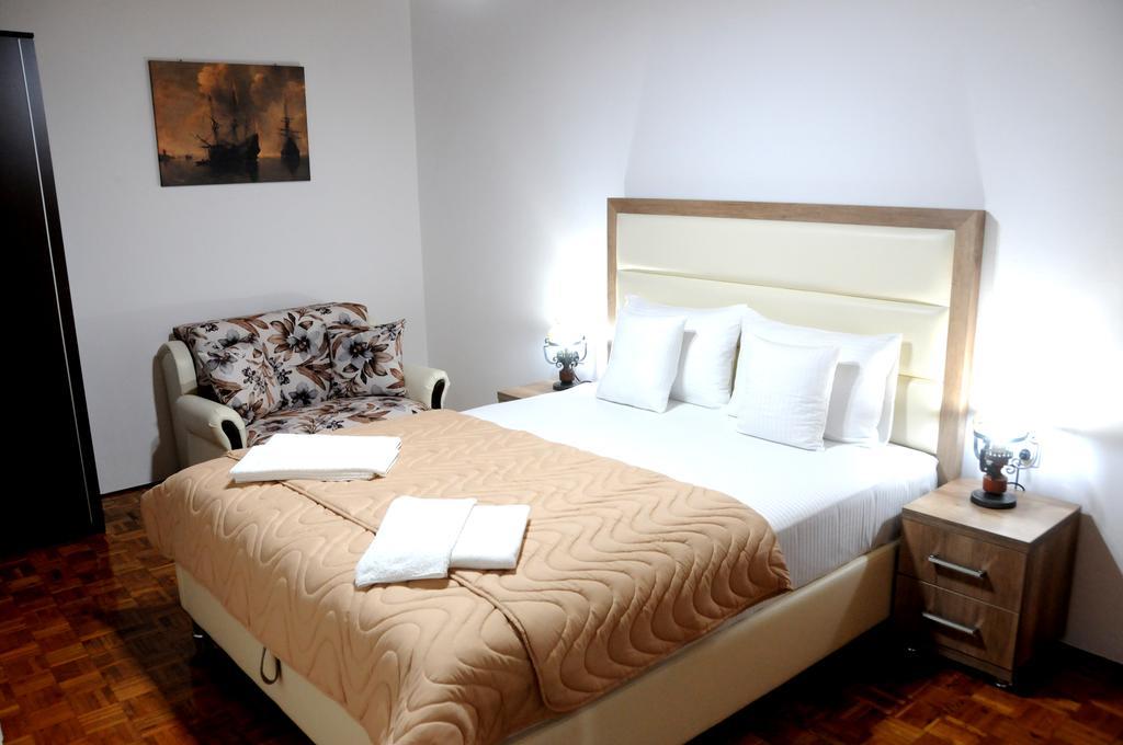 Guest House Smajlaga Ούλτσιν Εξωτερικό φωτογραφία