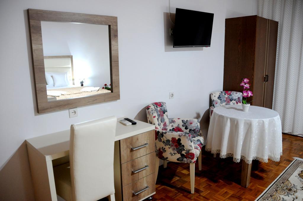 Guest House Smajlaga Ούλτσιν Εξωτερικό φωτογραφία